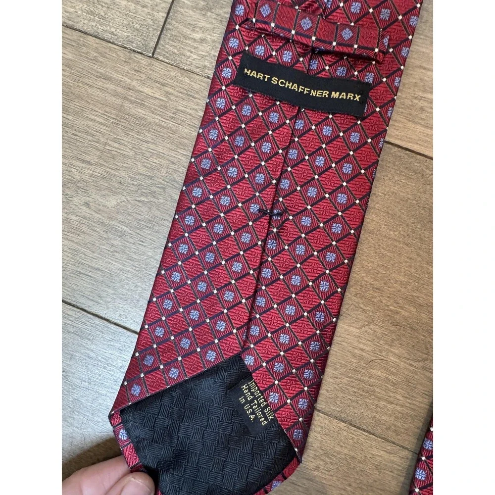 Hart Schaffner‎ Marx Tie Mens Red Silk Geometric Diamond Pattern Made in USA